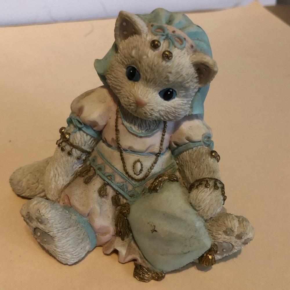 Vintage 1994 Persian calico kittens figure